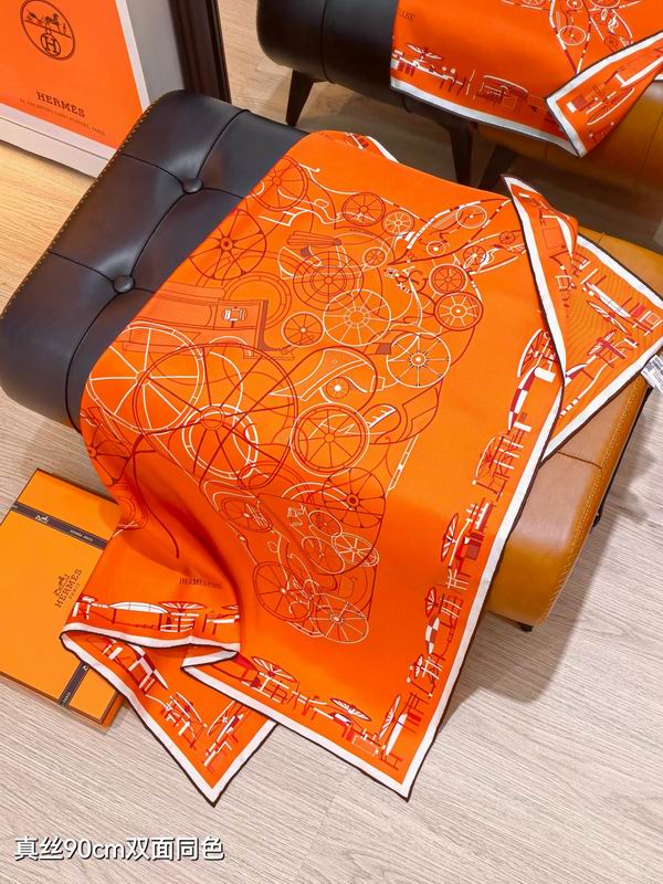 Hermes silk scarf 90X90cm E11 (16)
