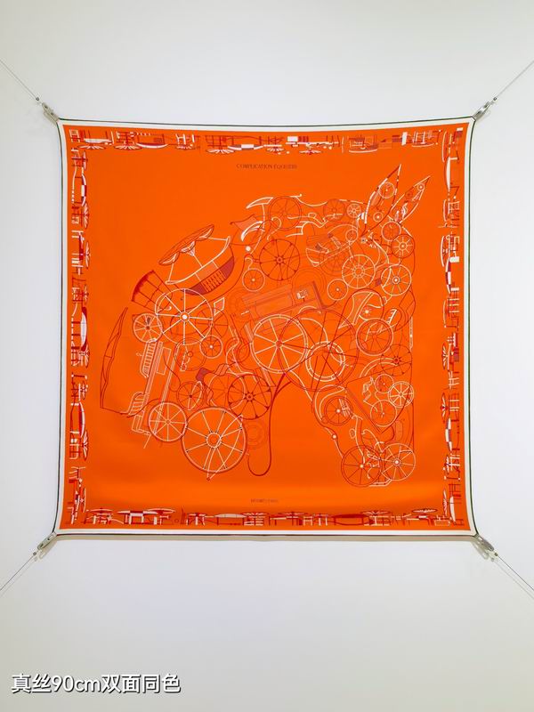 Hermes silk scarf 90X90cm E11 (18)