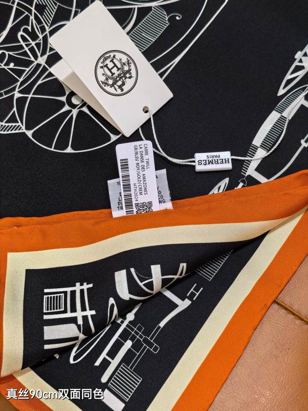 Hermes silk scarf 90X90cm E11 (4)