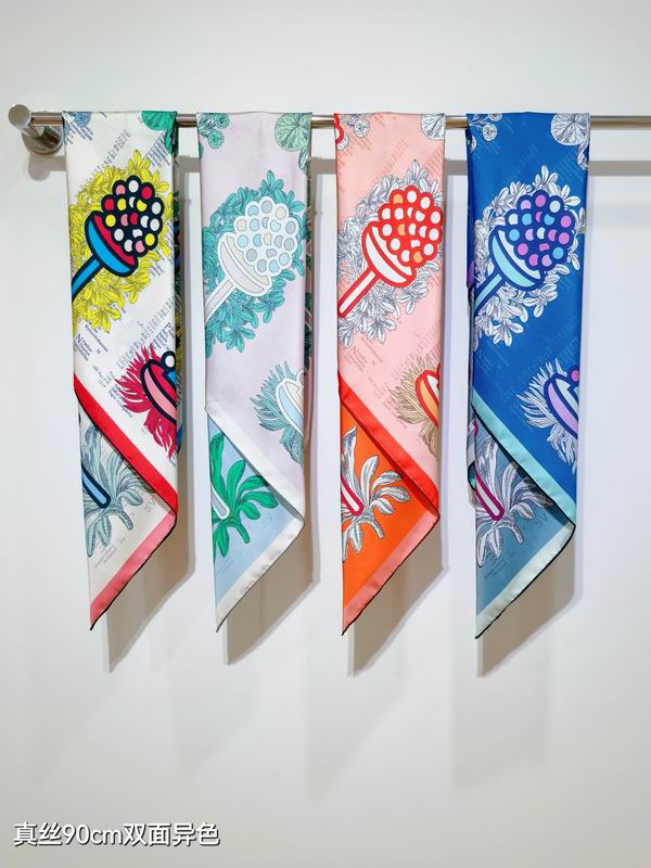 Hermes silk scarf 90X90cm E12 (1)