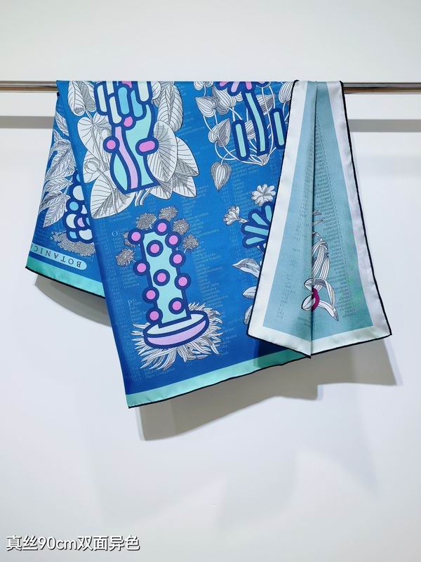 Hermes silk scarf 90X90cm E12 (11)