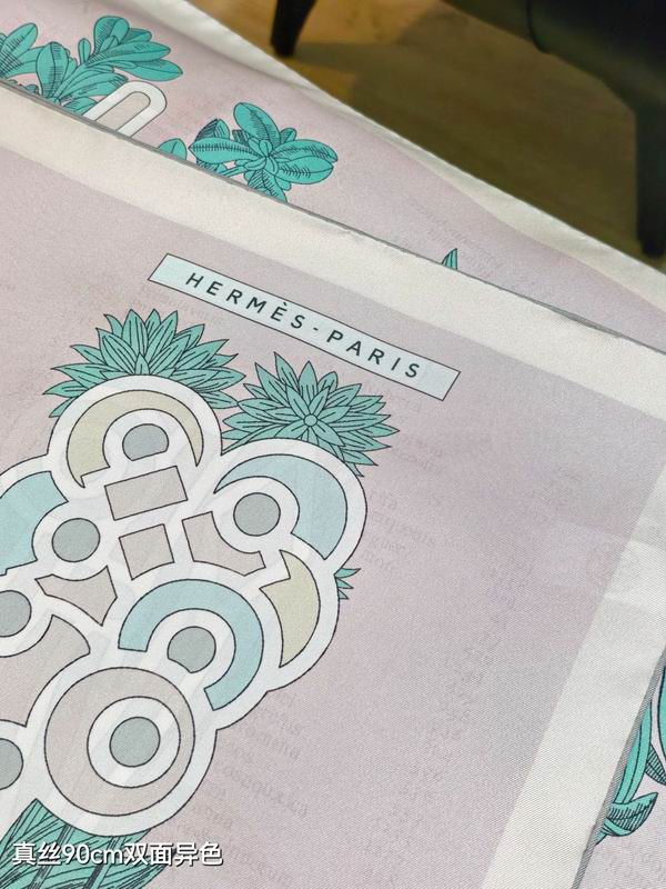 Hermes silk scarf 90X90cm E12 (4)