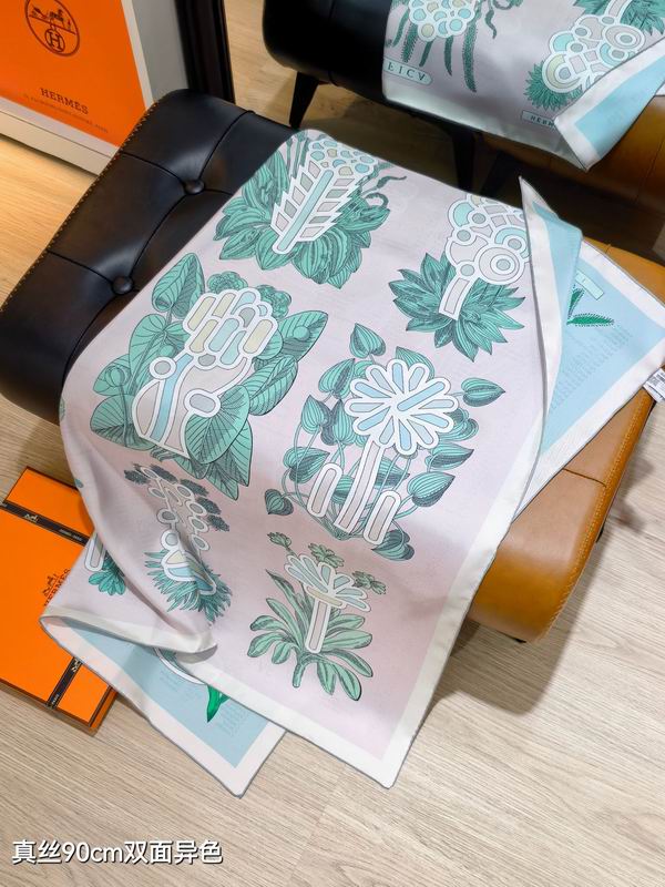 Hermes silk scarf 90X90cm E12 (5)