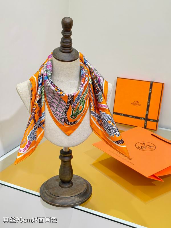 Hermes silk scarf 90X90cm E15 (22)