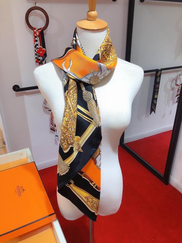 Hermes silk scarf 90X90cm E22 (24)