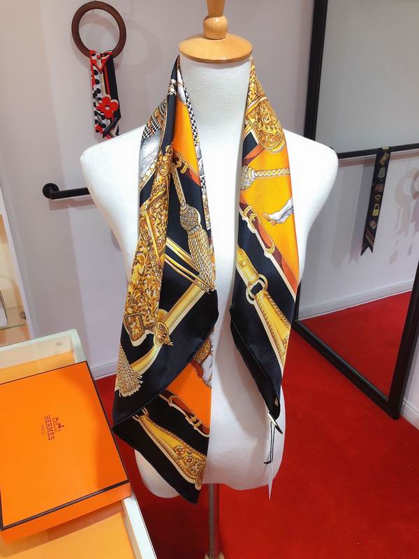 Hermes silk scarf 90X90cm E22 (25)
