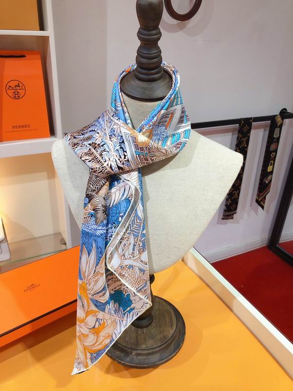 Hermes silk scarf 90X90cm E23 (12)