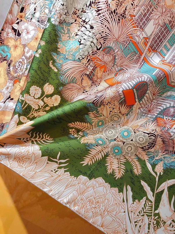 Hermes silk scarf 90X90cm E23 (24)