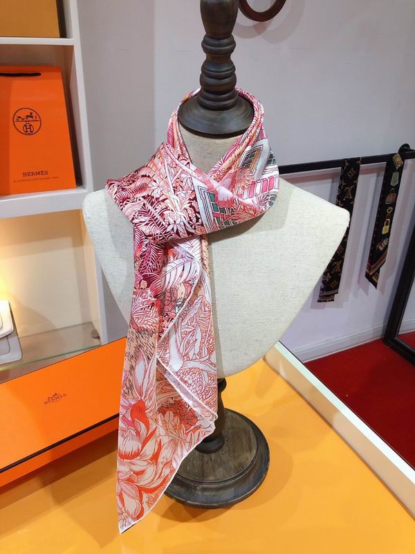Hermes silk scarf 90X90cm E23 (3)