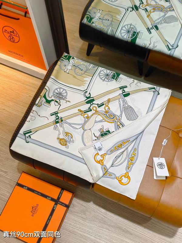 Hermes silk scarf 90X90cm E40 (17)