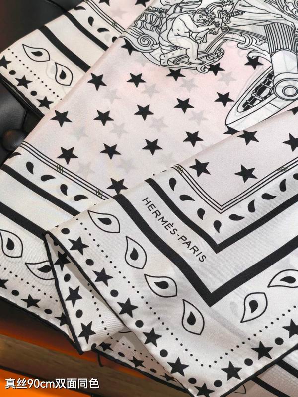 Hermes silk scarf 90X90cm E41 (19)