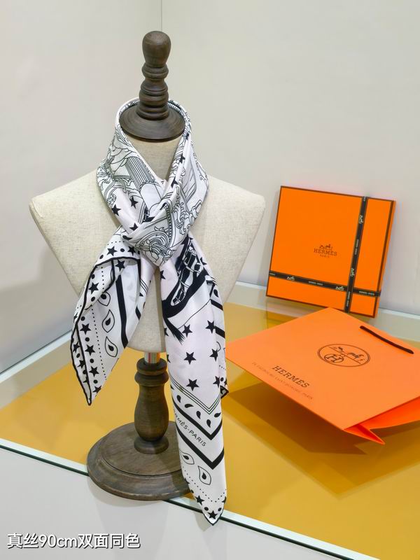 Hermes silk scarf 90X90cm E41 (22)