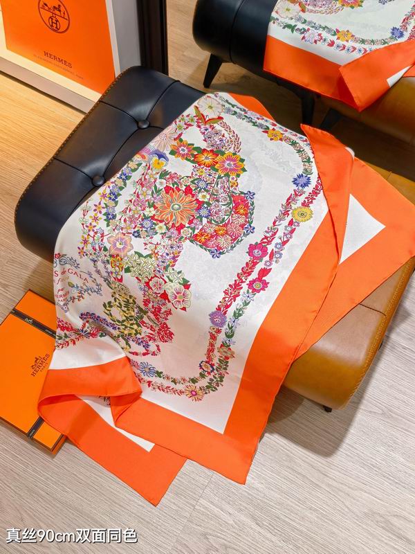 Hermes silk scarf 90X90cm E42 (17)