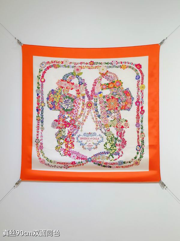 Hermes silk scarf 90X90cm E42 (19)