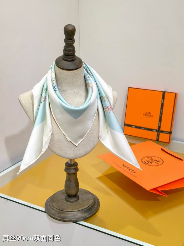 Hermes silk scarf 90X90cm E42 (23)