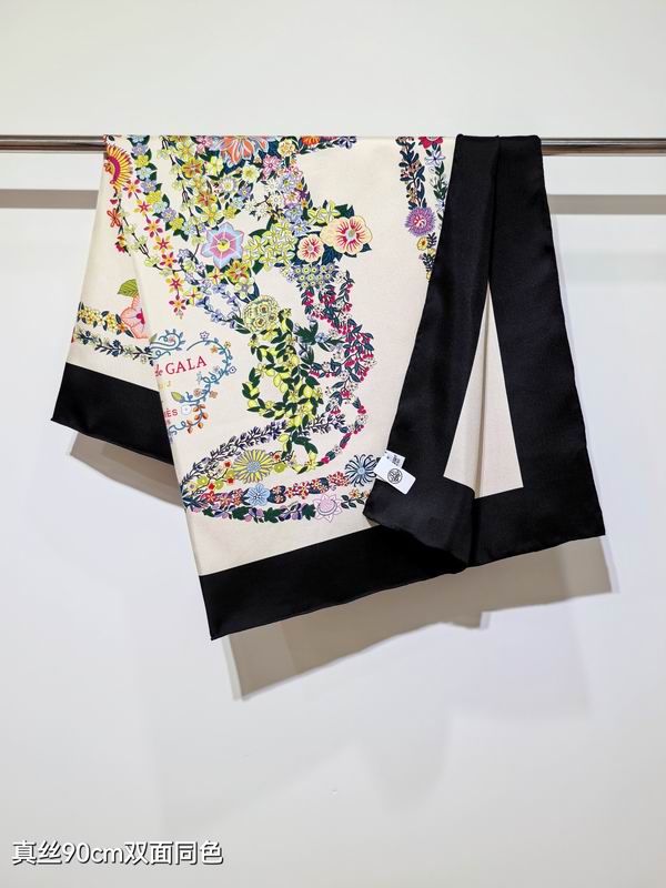 Hermes silk scarf 90X90cm E42 (4)