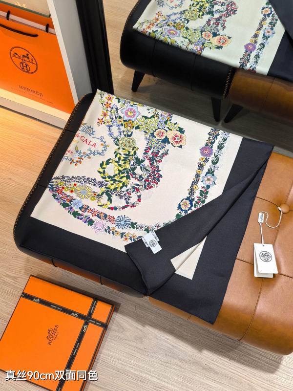 Hermes silk scarf 90X90cm E42 (8)