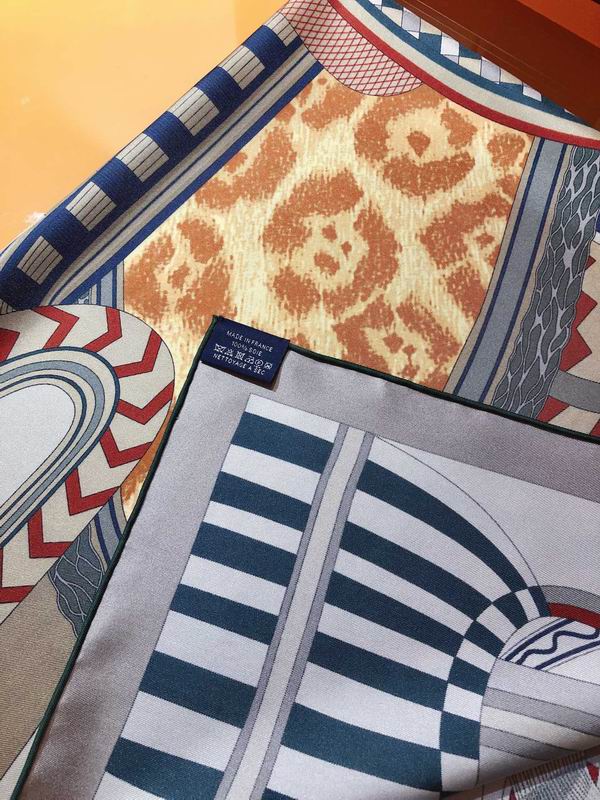 Hermes silk scarf 90X90cm E90 (21)