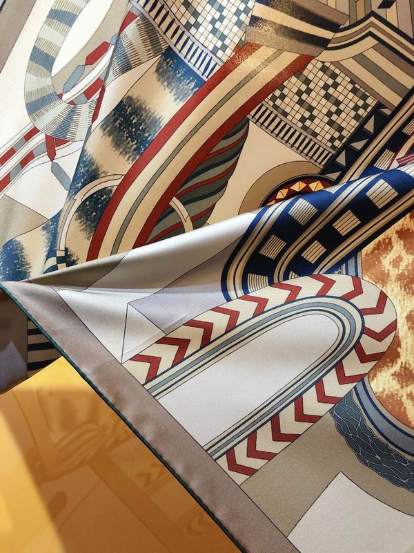 Hermes silk scarf 90X90cm E90 (22)