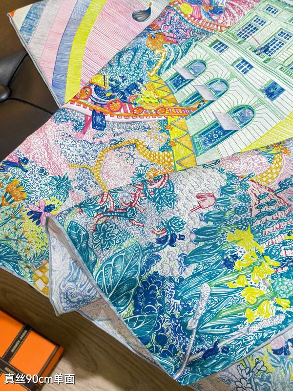 Hermes silk scarf 90X90cm E94 (11)