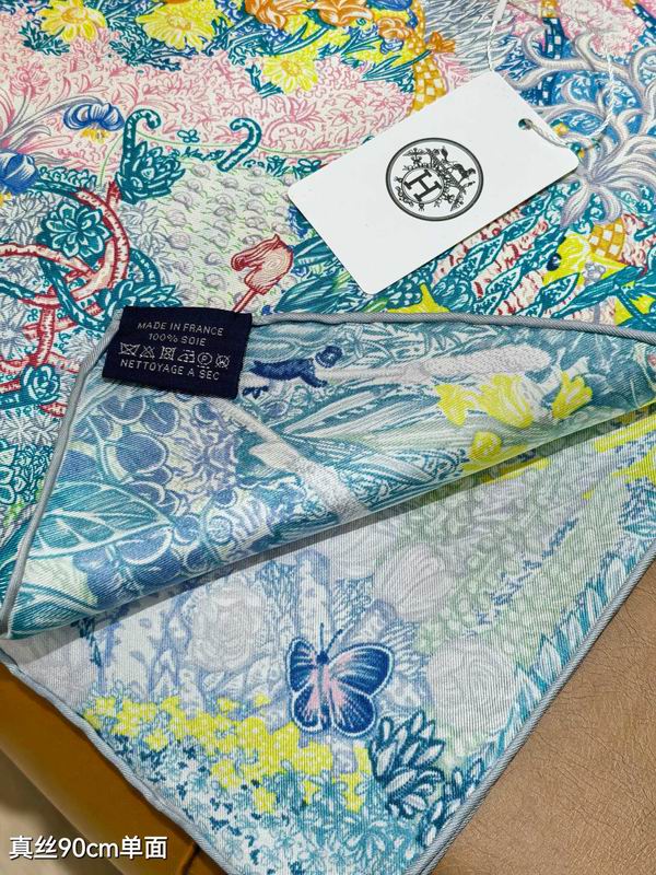 Hermes silk scarf 90X90cm E94 (16)