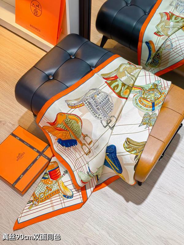 Hermes silk scarf 90X90cm E99 (5)