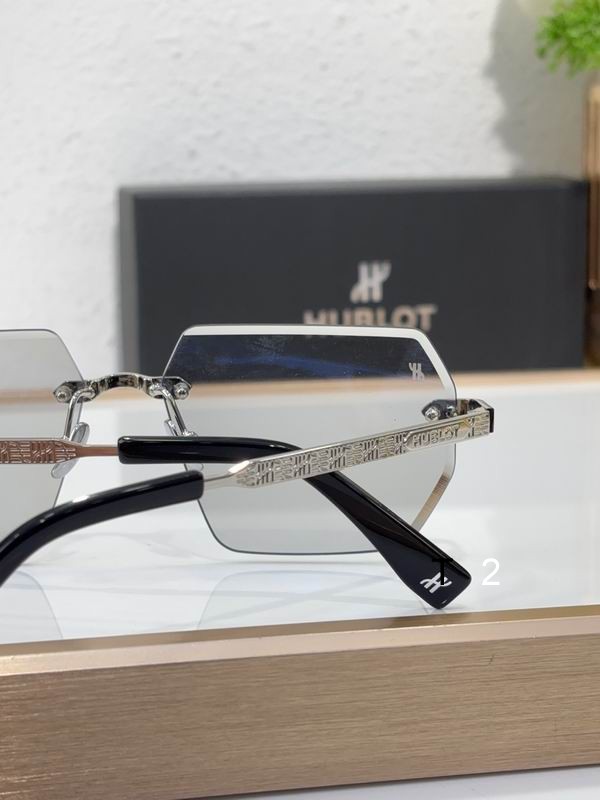 Hublot H330 58 15-145 c08