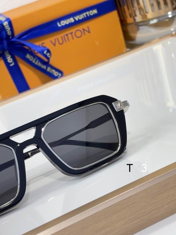 LV Z2585U 53 22-145 C07