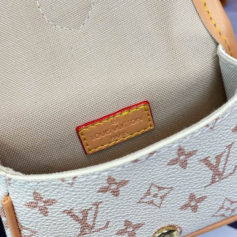LV AirPods bag (1)
