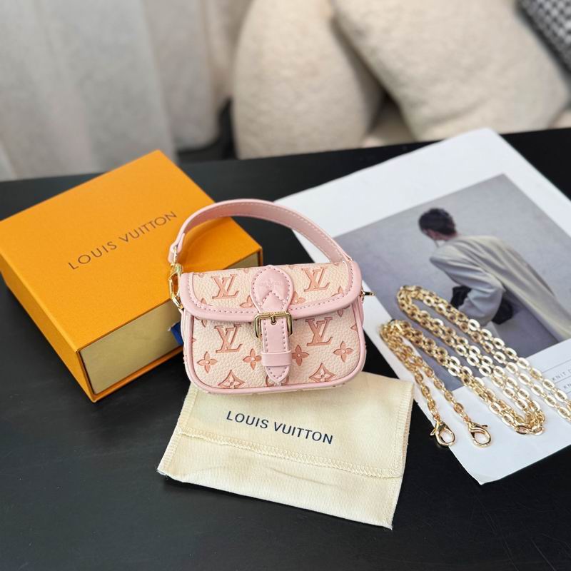 LV AirPods bag (18)