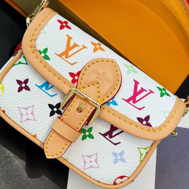 LV AirPods bag (32)