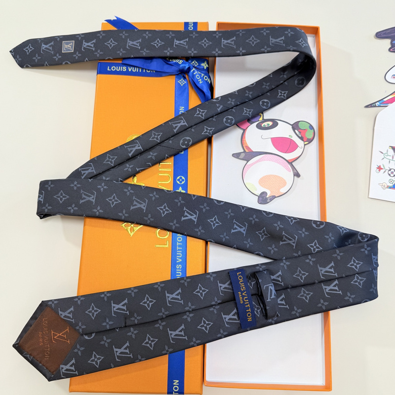 LV Tie hm (12)
