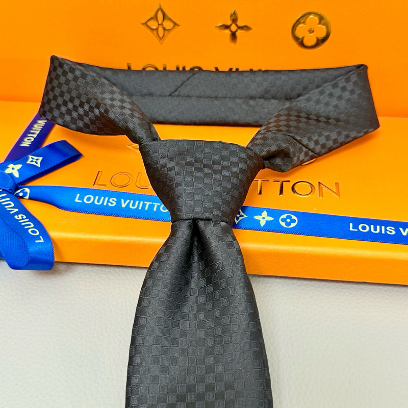 LV Tie hm (38)