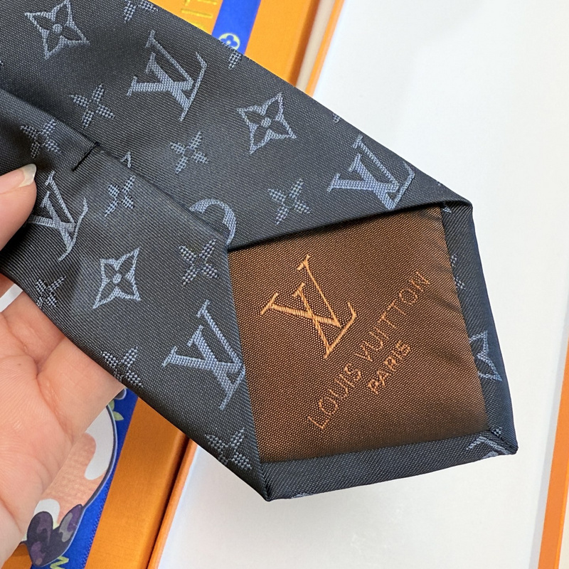 LV Tie hm (9)