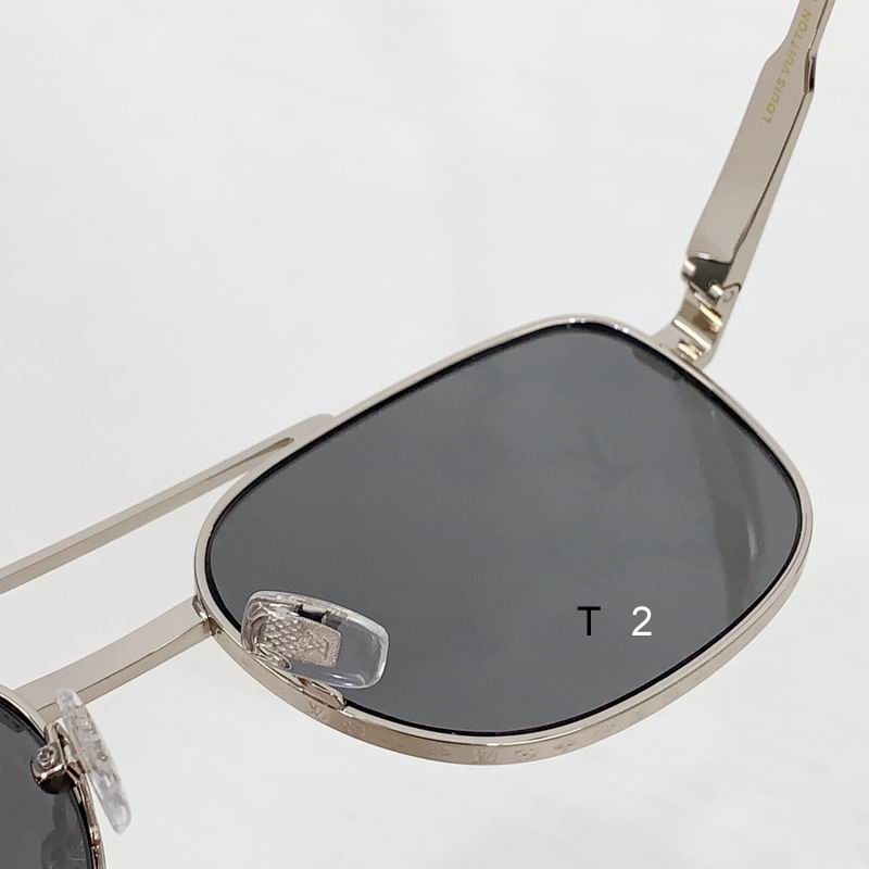 LV Z2207U 56 19 145 b07