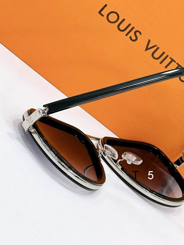 LV Z2516U 58 17-145 F08