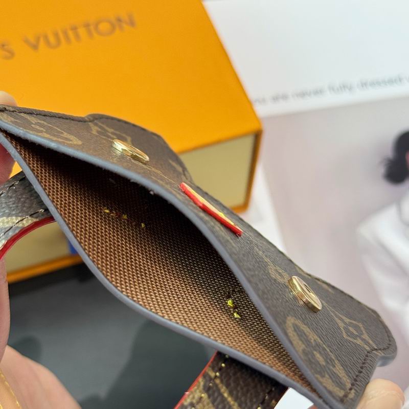 LV card bag (1)