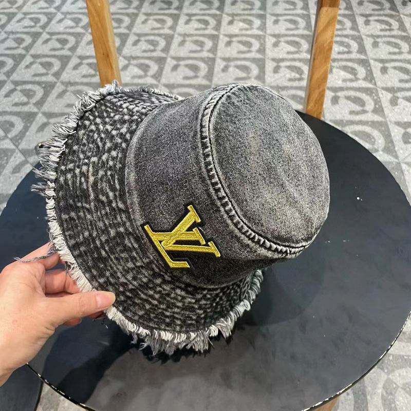LV hat (107)