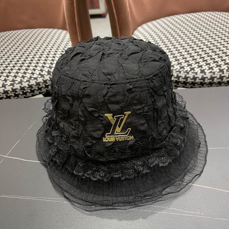 LV hat (120)