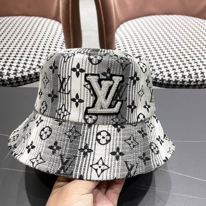 LV hat (125)