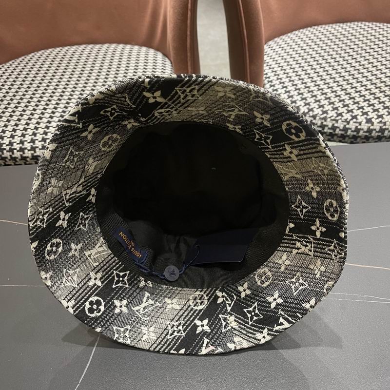 LV hat (154)