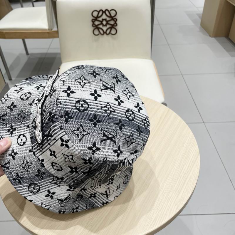 LV hat (170)