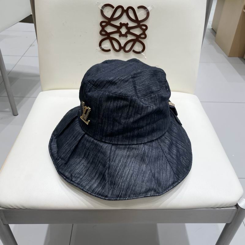 LV hat (174)