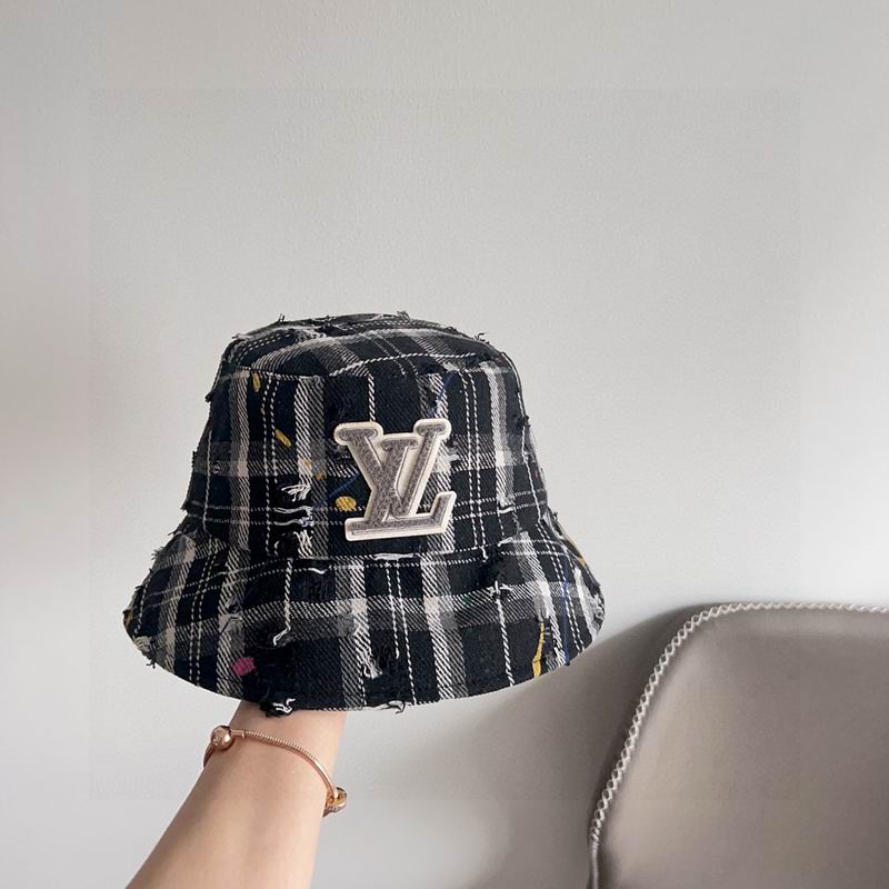 LV hat (290)