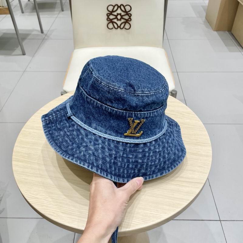 LV hat (298)