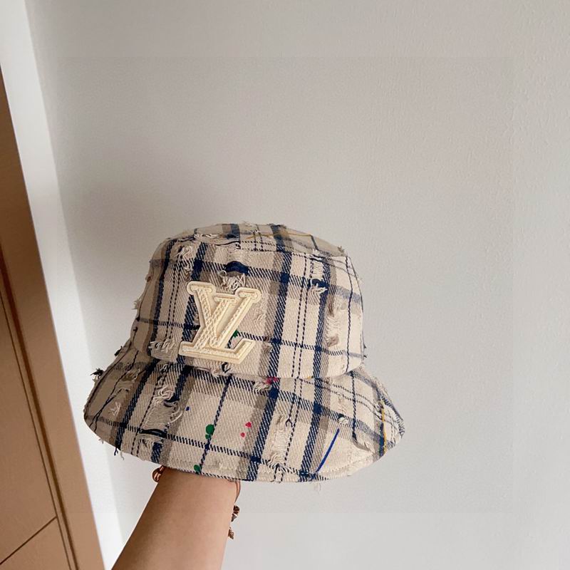 LV hat (298)