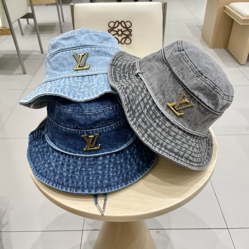 LV hat (302)