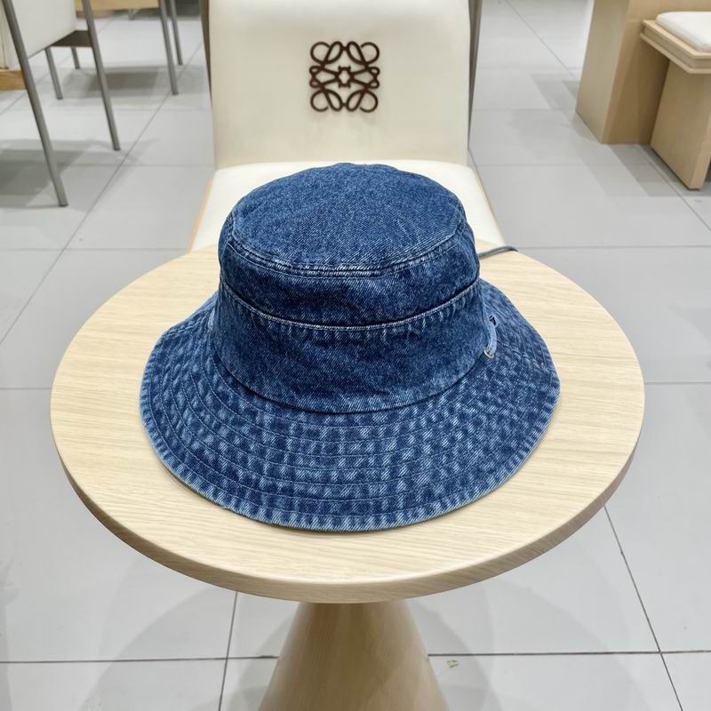 LV hat (303)