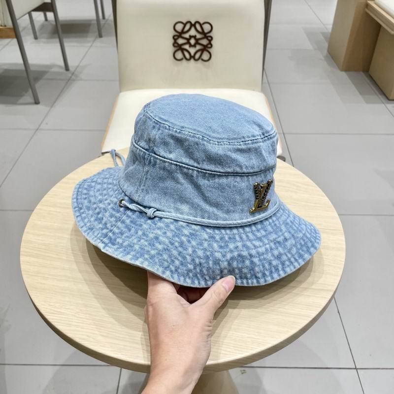 LV hat (307)
