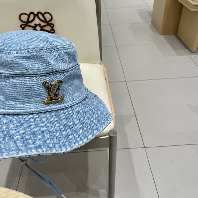 LV hat (310)